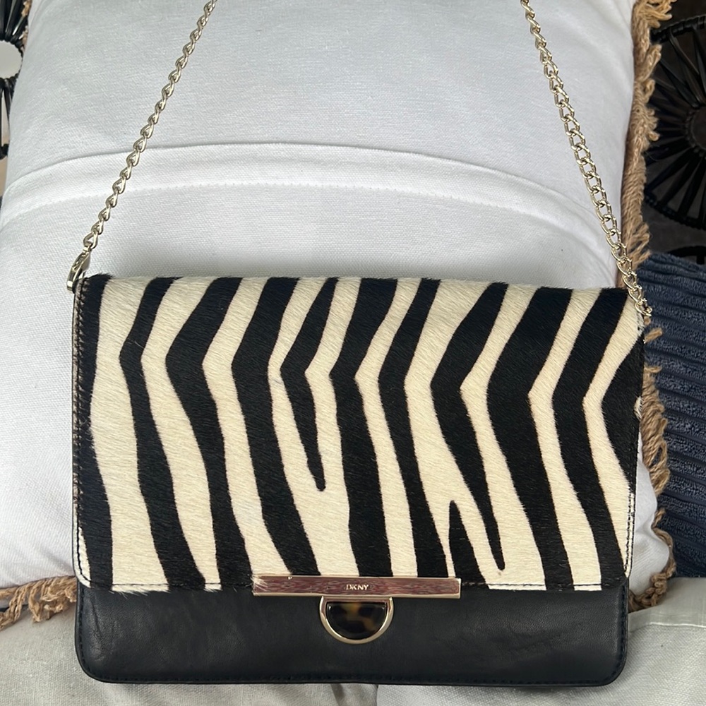 DKNY LEATHER BAG
